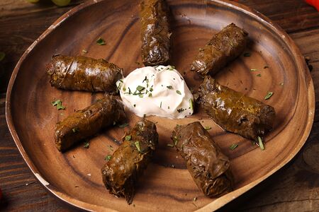Долма с винoградным листом