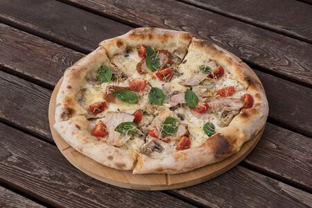 Пицца С курицей и шампиньонами