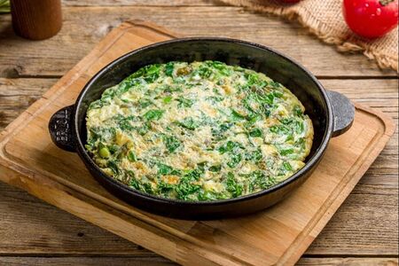 Кюкю с зеленью