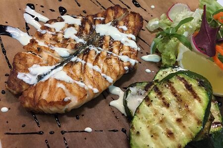 Запеченный лосось