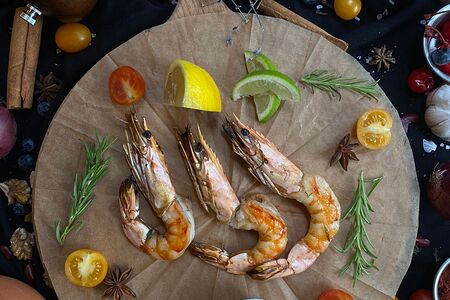 Тигровые креветки на гриле