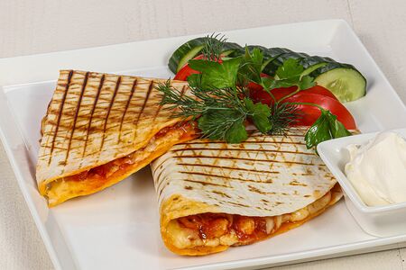 Кесадилья с курицей