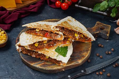 Hot кесадилья биг