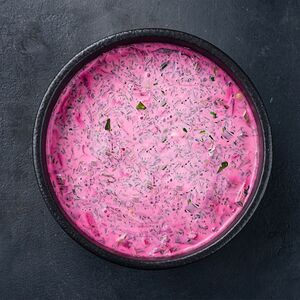 Суп холодник с горячей картошкой