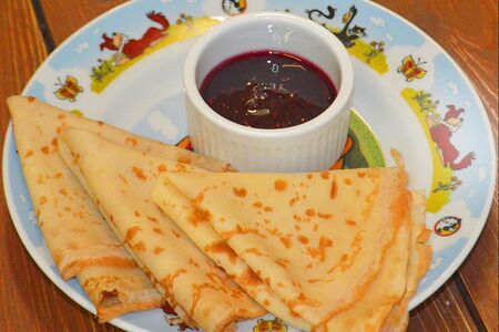 Блинчики с вареньем