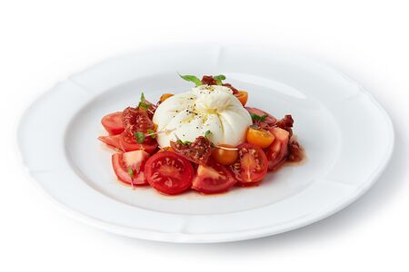 Буррата со сливочным боккончини