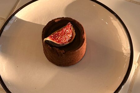 Тарталетка с инжиром и шоколадом