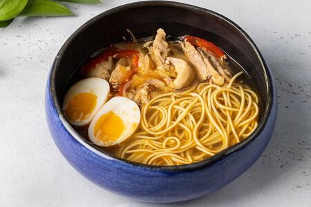 Куриный суп-лапша