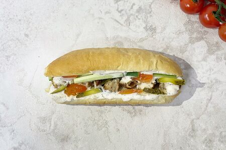 Хот-дог с шашлыком из свинины