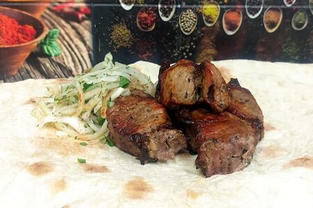 Шашлык из cвинoй шеи