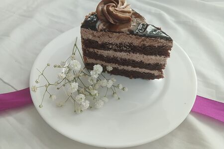 Трюфельно-шоколадное пирожное