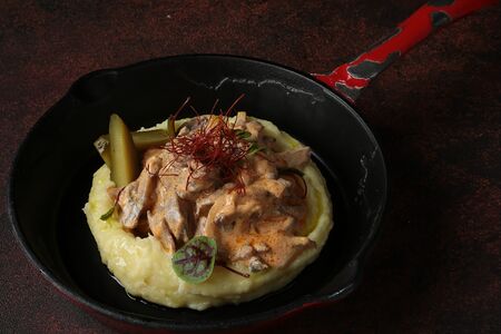 Бефстроганов