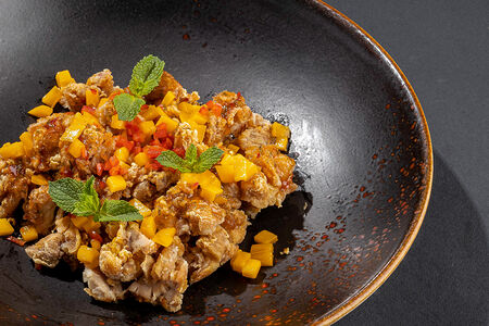 Хрустящие окорочка, маринованные в манго и лайме