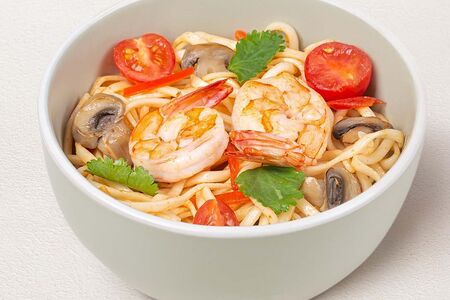 Wok Том ям с креветкой