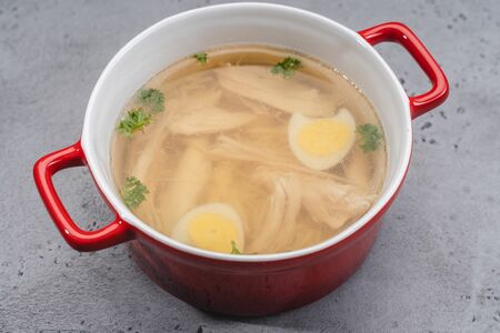 Куриный суп-лапша