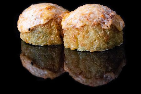 Жарено-запеченный ролл Love