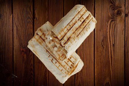 Классическая в белом лаваше