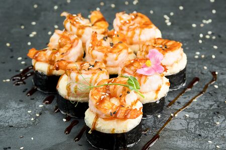 Запечённый с креветкой