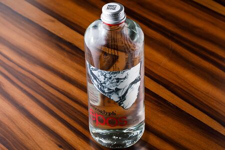 Вода минеральная Petroglyph