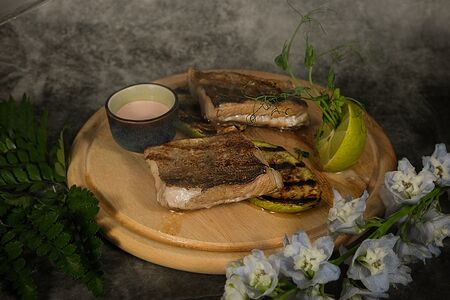 Филе волжского судака с цукини на гриле