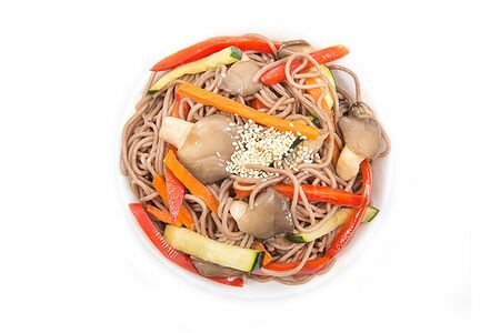 Гречневая лапша с овощами