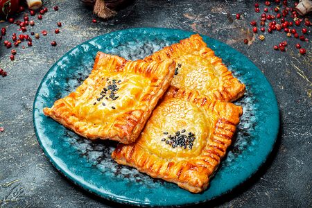 Пирожки с картофелем и грибами