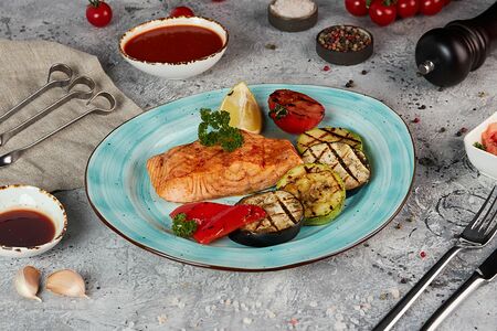 Семга на мангале