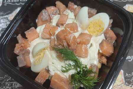 Салат Оливье с сëмгой