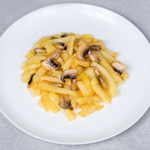 Картофель жаренный с грибами