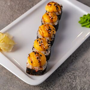 Горячий ролл с королевской креветкой