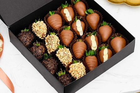 Бокс с клубникой в шоколаде Валанс