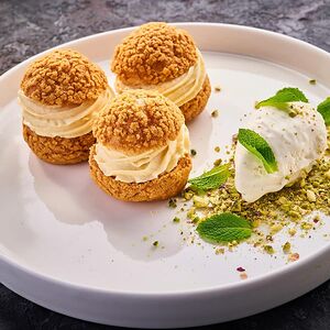 Шу с кремом