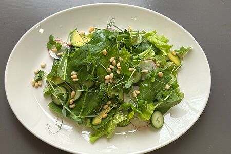 Салат с авокадо