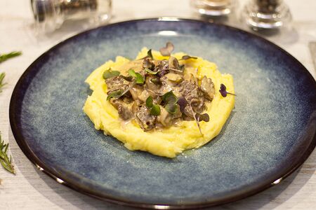 Бефстроганов