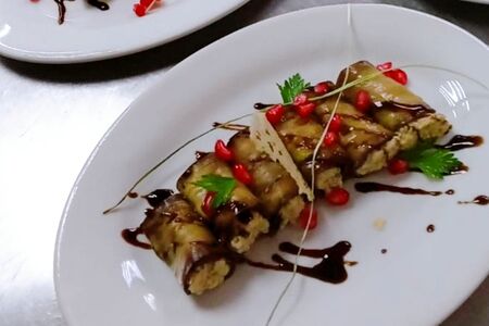 Рулетики из баклажанов