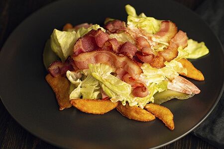 Теплый салат с айдахо и беконом