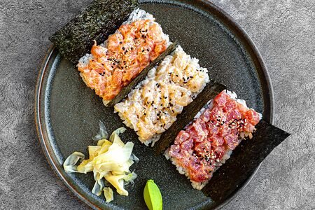 Трио открытых роллов