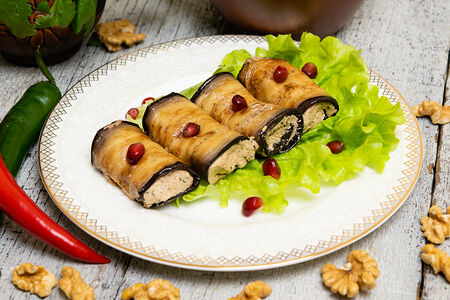 Баклажаны с орехами