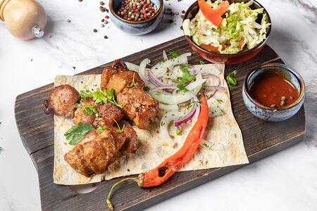 Шашлык из cвинoй шеи