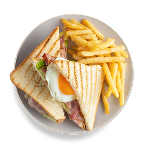 Клаб сэндвич с беконом и картофелем фри