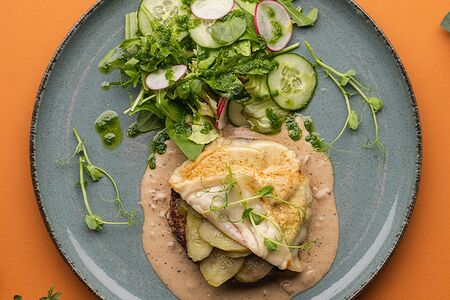 Бифштекс на перечно-трюфельном соусе