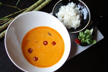 Том ям кунг с морепродуктами