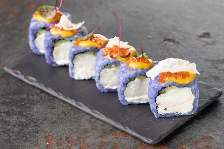 Фирменный ролл Вкус моря