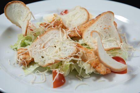 Цезарь с курицей