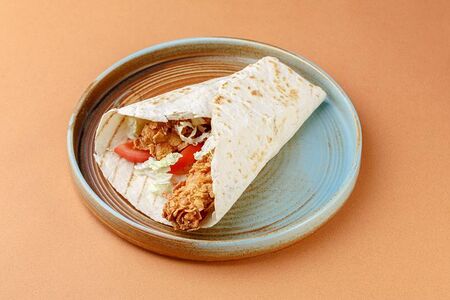 Ролл со стрипсами