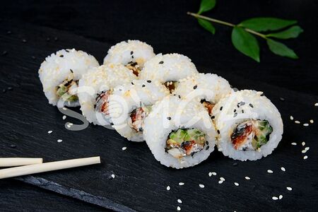 Острый с угрём