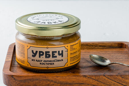 Урбеч из ядер абрикосовых косточек