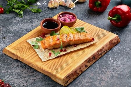 Стейк из лосося