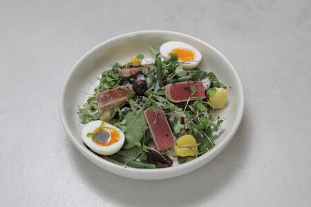 Нисуаз с тунцом и картофелем конфи