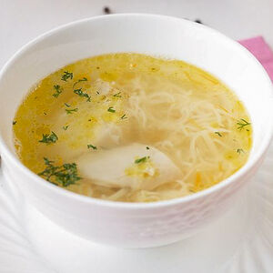 Суп лапша с курицей